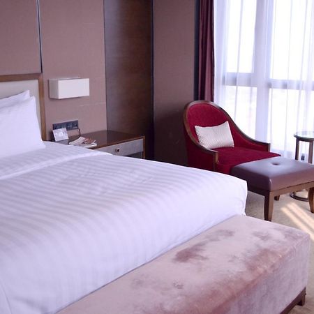 The Qube Hotel Shanghai Xinqiao Exterior foto
